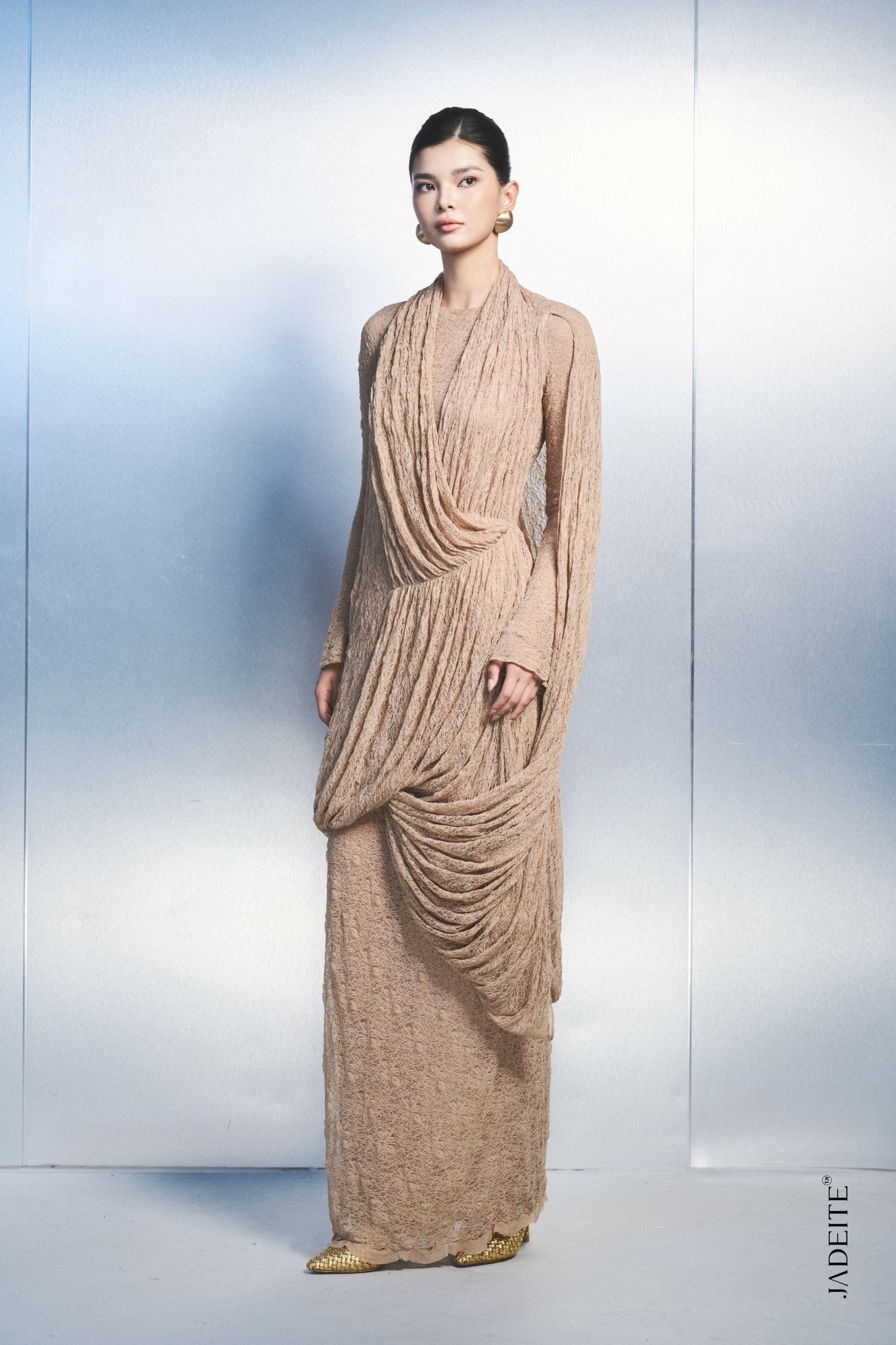 Arian Beige Dress x Body Beige Long-Dress - Jadeiteth
