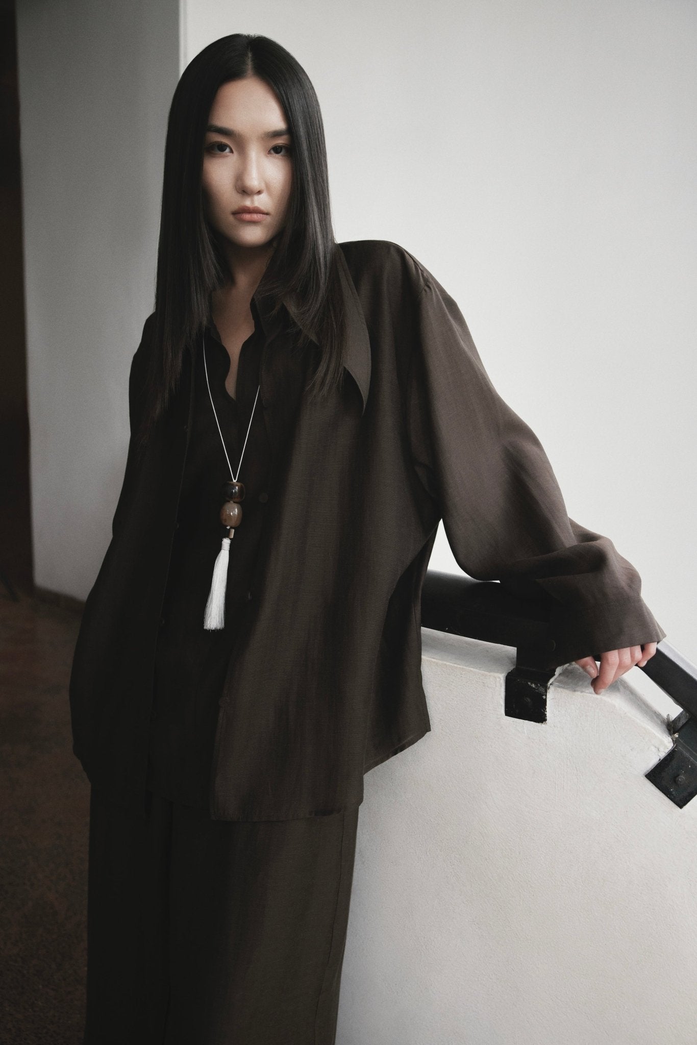 Double Collar Shirt x Linen Straight Trousers - Jadeiteth