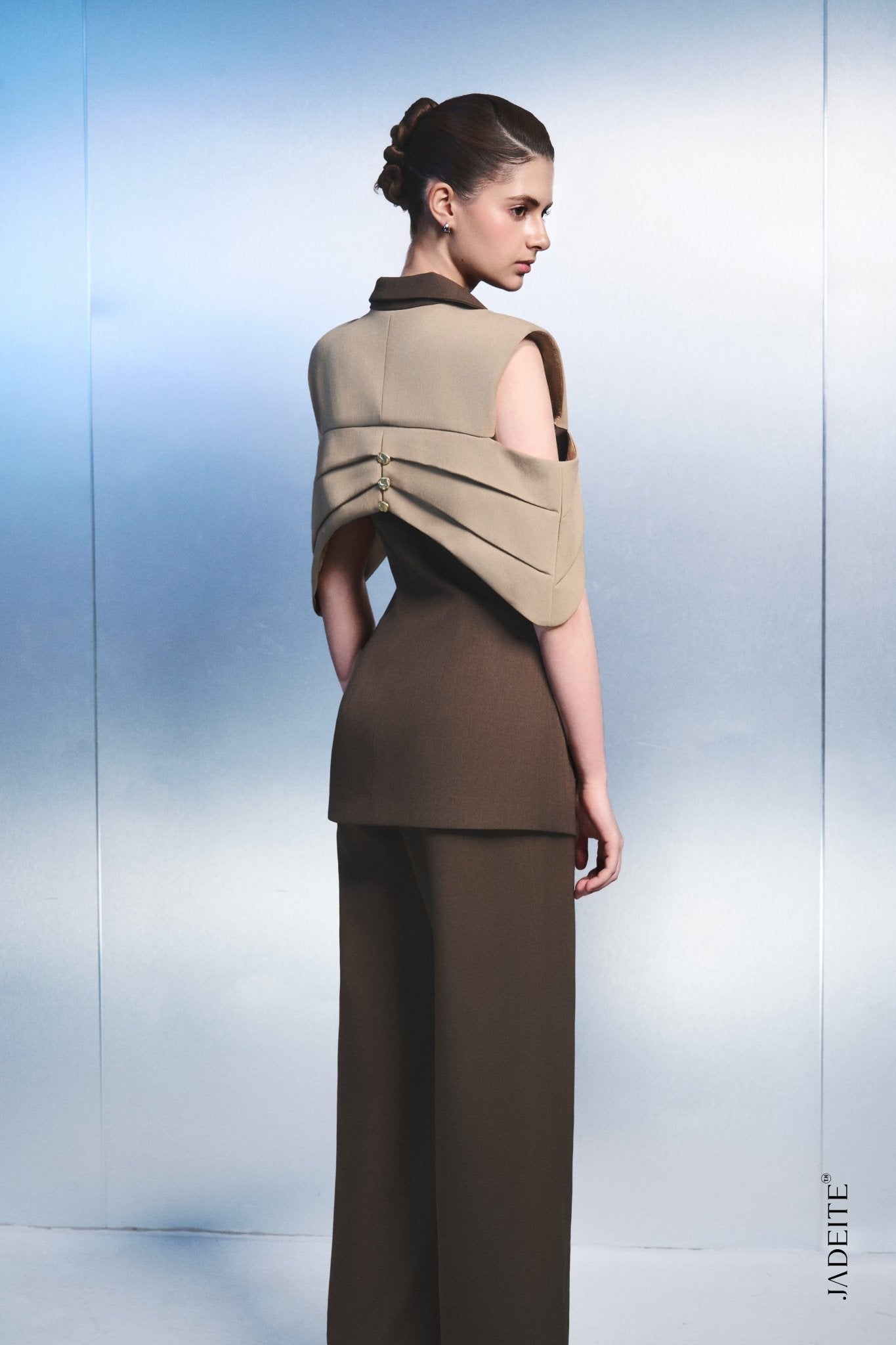 Echo Wing Vest x Column Pants - Jadeiteth