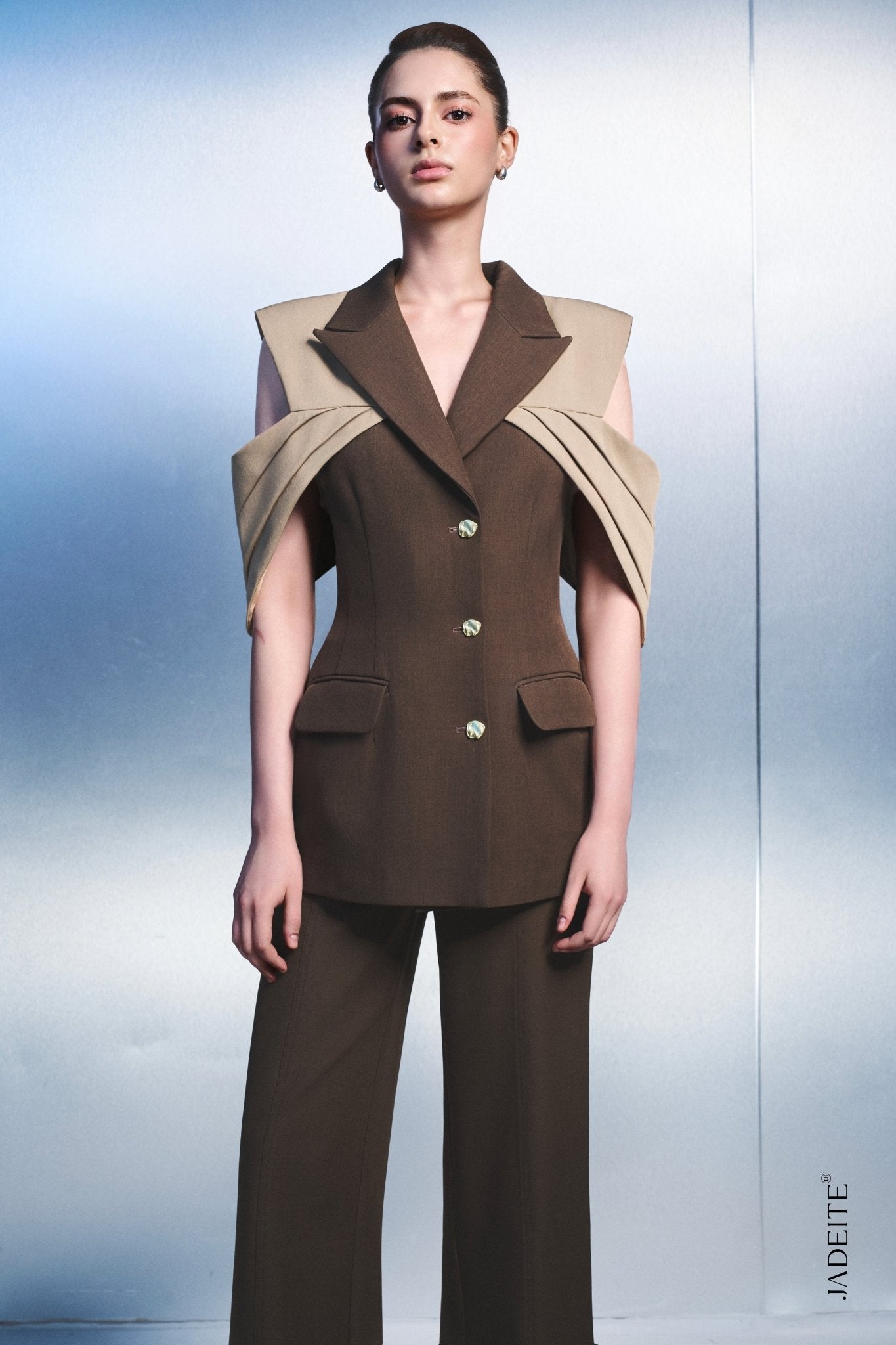 Echo Wing Vest x Column Pants - Jadeiteth