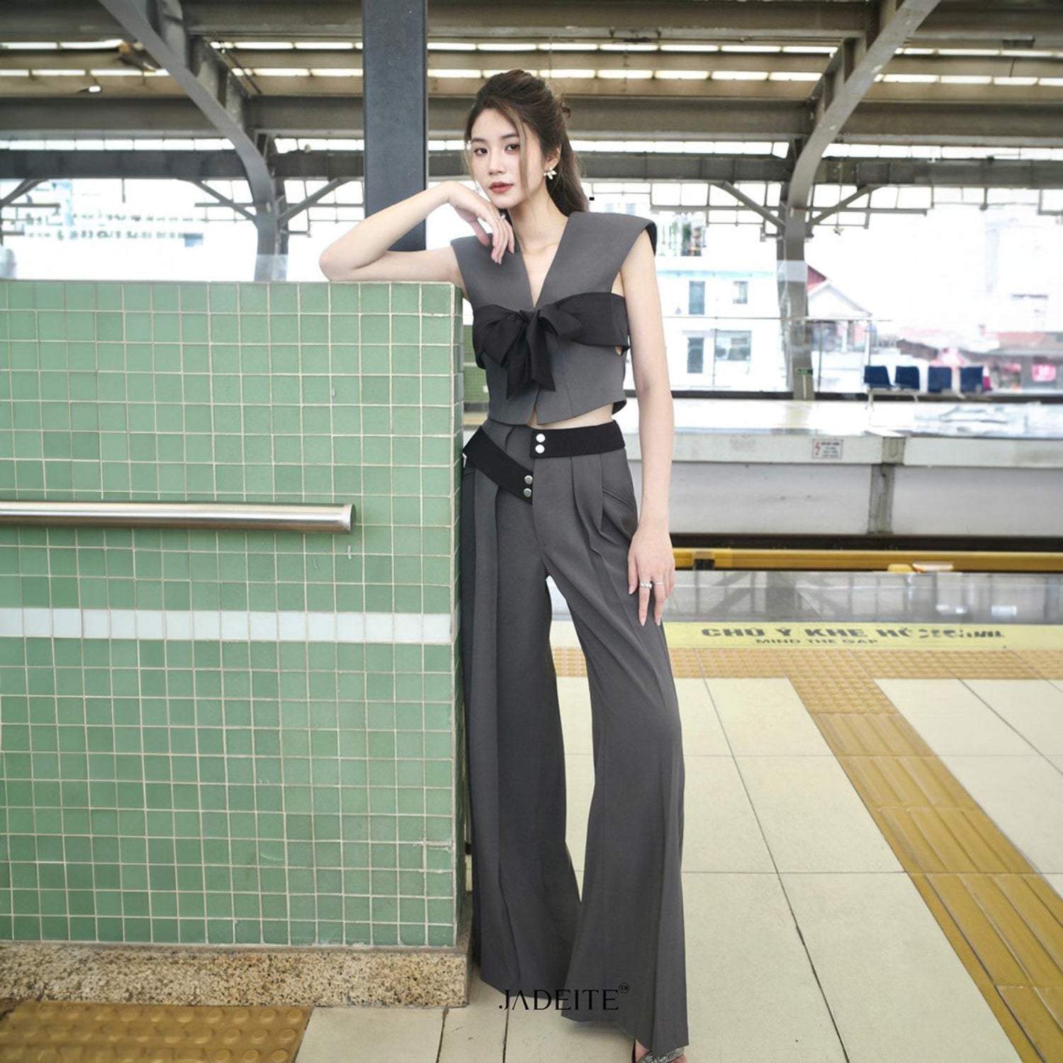 Vivian G Top x Vivian G Pants - Jadeiteth